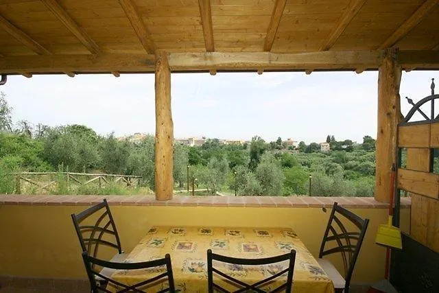 Country house Il Nespolo Guest House Lari Italy