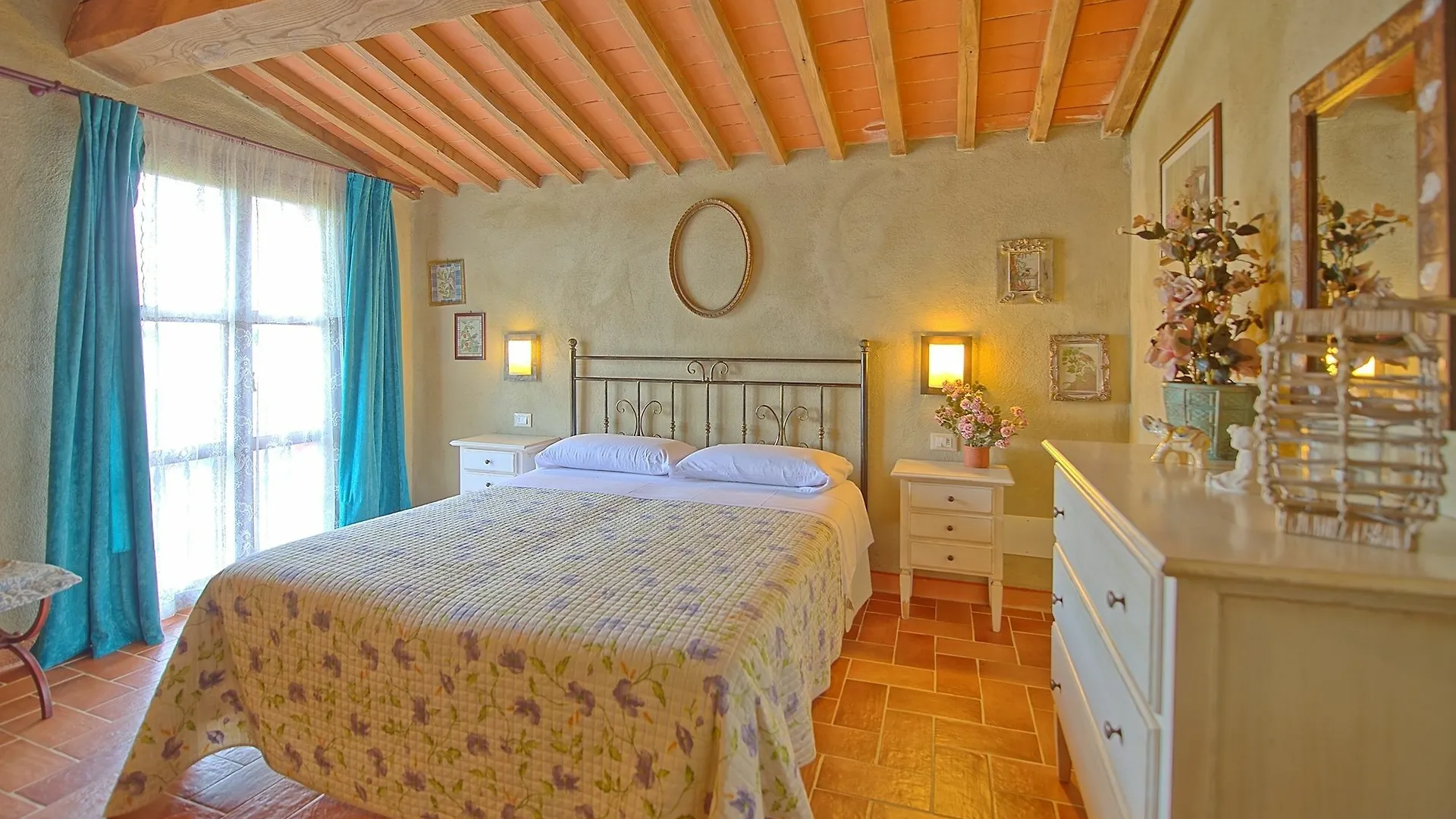 Il Nespolo Guest House Lari Italy