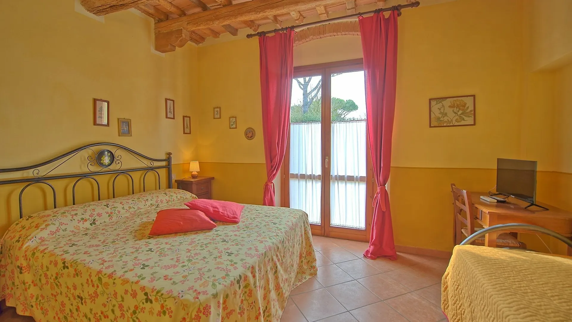 Il Nespolo Guest House Lari Country house
