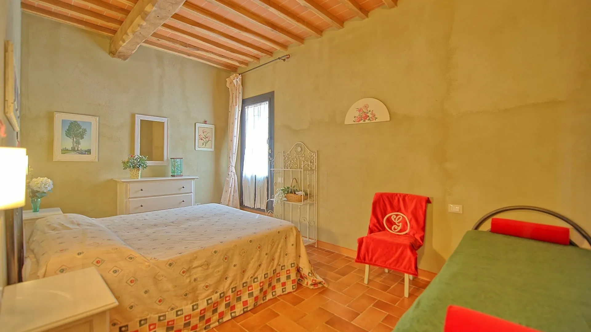 Il Nespolo Guest House Lari
